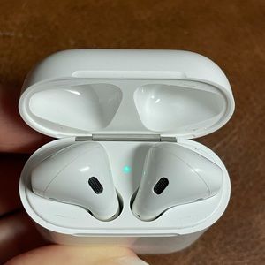 ***SOLD***Apple AirPods with silicone case